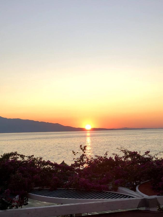 Sunset Apartment Saranda Bay Dış mekan fotoğraf